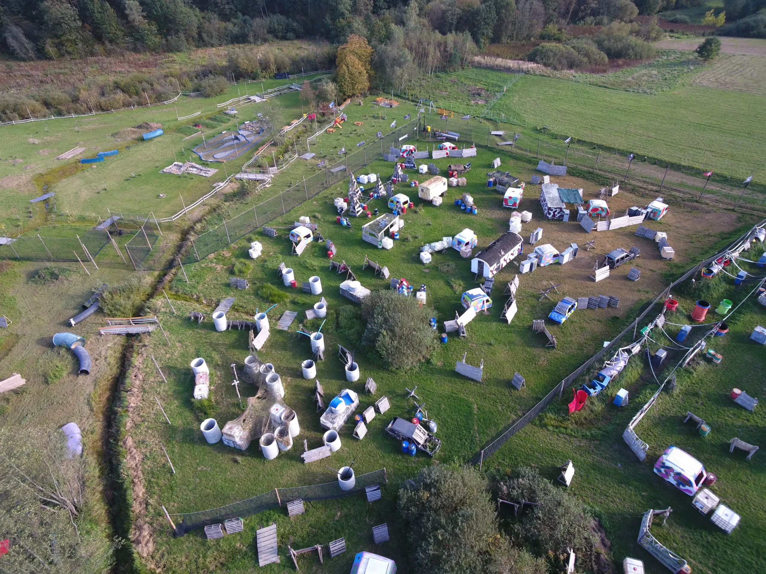 Arena Mocy - Pole Paintballowe z Lotu Ptaka