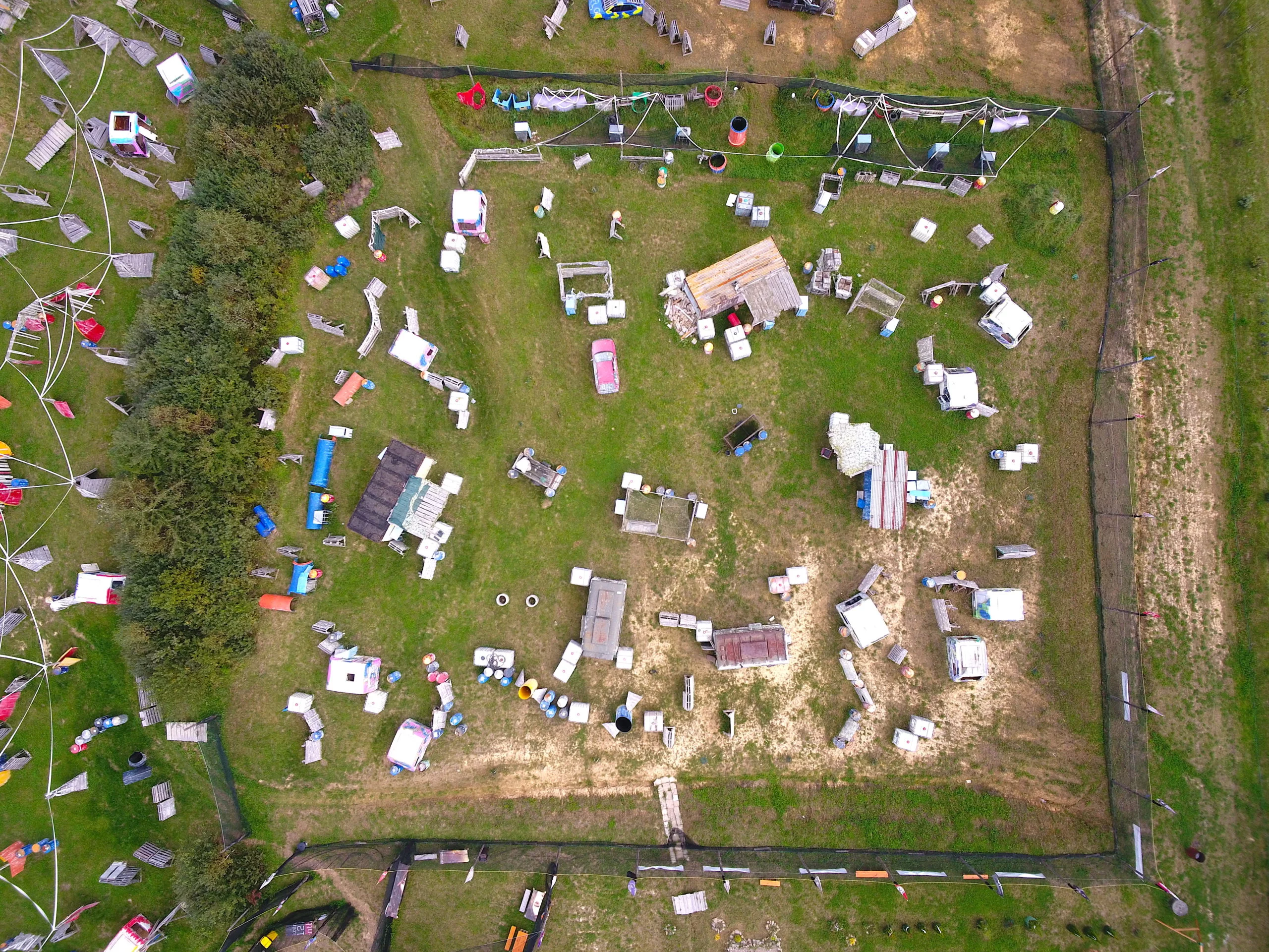 Przygotowanie do Gier Paintballowych - Wycieczki Szkolne