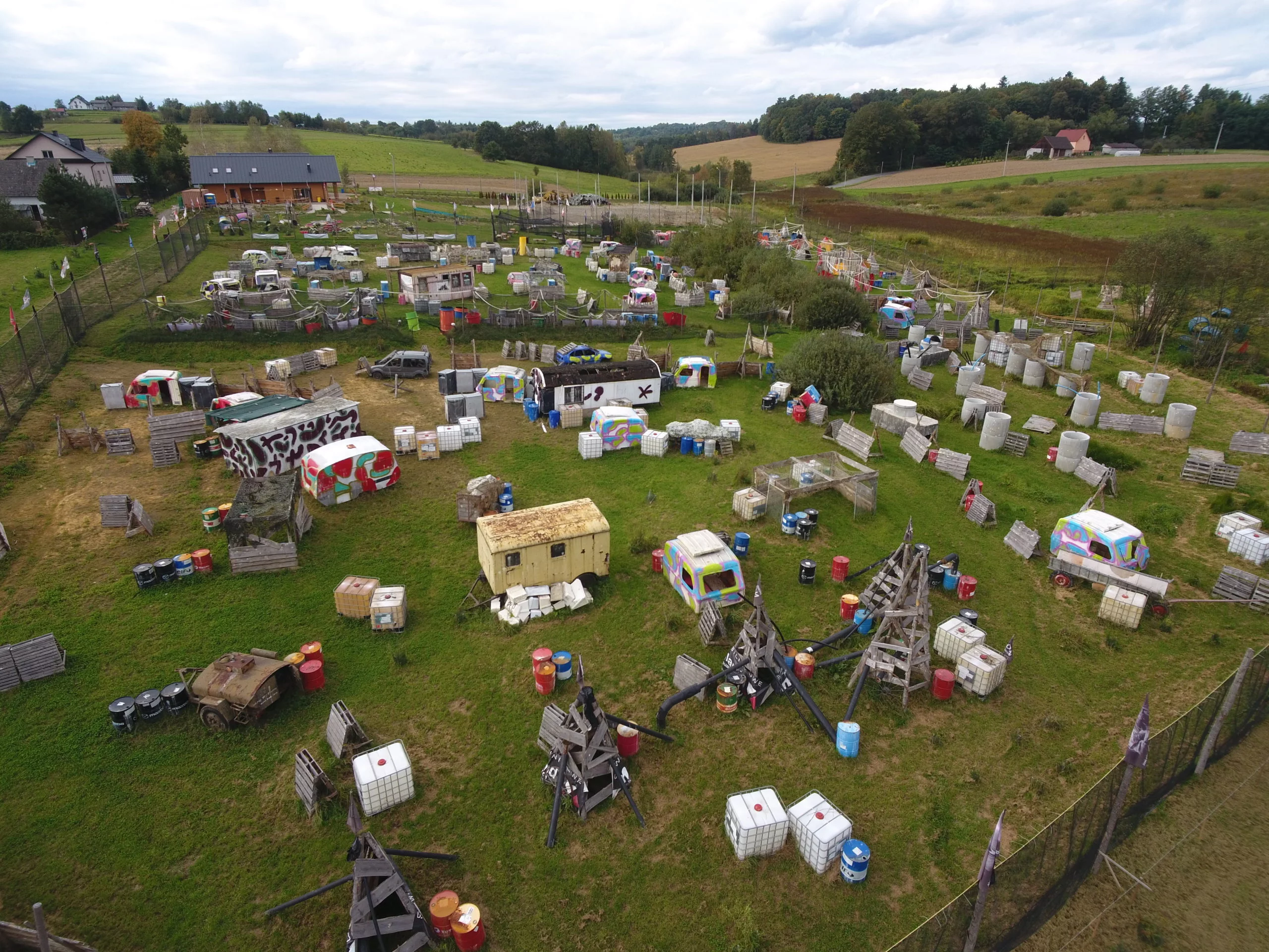 Profesjonalne Pole Paintballowe Arena Mocy - Widok z Góry